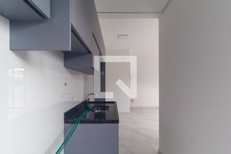 Cozinha de apartamento para alugar com 2 quartos, 42m² em Vila Paulo Silas, São Paulo