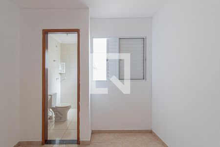 Suite 2 de casa de condomínio para alugar com 2 quartos, 72m² em Vila Pierina, São Paulo