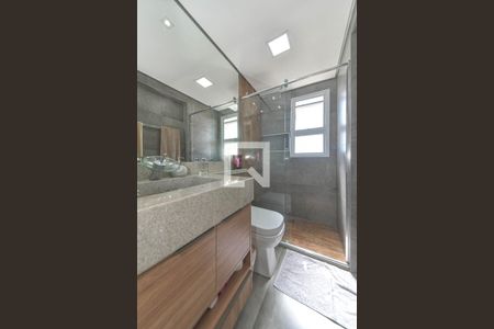 Banheiro Social de apartamento à venda com 3 quartos, 129m² em Jardim Aeroporto, São Paulo