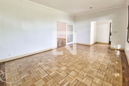 Sala de casa para alugar com 5 quartos, 259m² em Vila Assunção, Porto Alegre