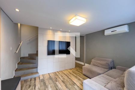 Sala de casa para alugar com 3 quartos, 140m² em Jardim da Gloria, São Paulo