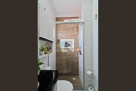 Banheiro de apartamento à venda com 1 quarto, 35m² em Vila Paiva, São Paulo
