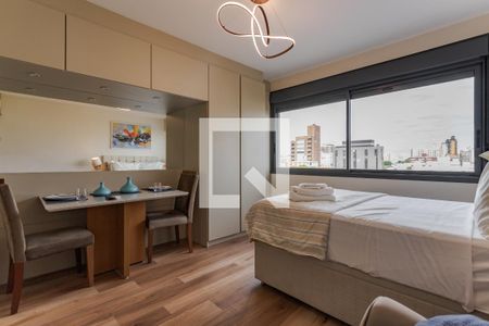 Sala/Quarto de kitnet/studio para alugar com 1 quarto, 25m² em Boa Vista, Porto Alegre