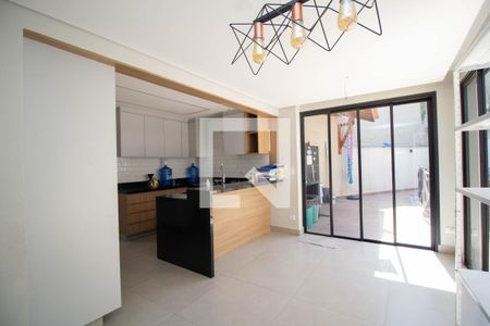 Sala de Jantar de casa à venda com 3 quartos, 220m² em Vila Cruz das Almas, São Paulo