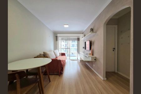 Sala de apartamento para alugar com 1 quarto, 50m² em Vila Olímpia, São Paulo