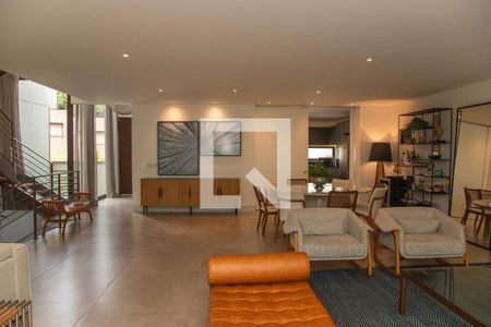 Sala de casa para alugar com 4 quartos, 400m² em Jardim Petropolis, São Paulo