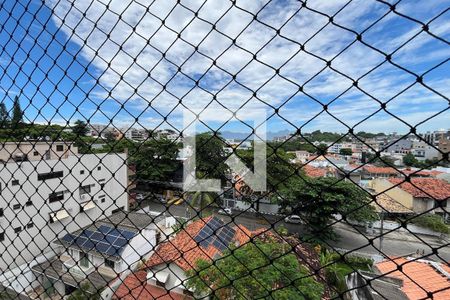 Varanda de apartamento para alugar com 3 quartos, 150m² em Jardim Guanabara, Rio de Janeiro