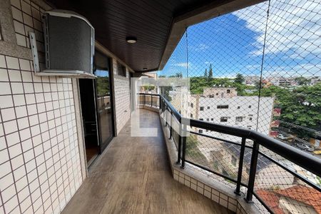 Varanda de apartamento para alugar com 3 quartos, 150m² em Jardim Guanabara, Rio de Janeiro