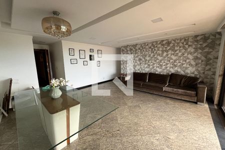 Sala de apartamento para alugar com 3 quartos, 150m² em Jardim Guanabara, Rio de Janeiro