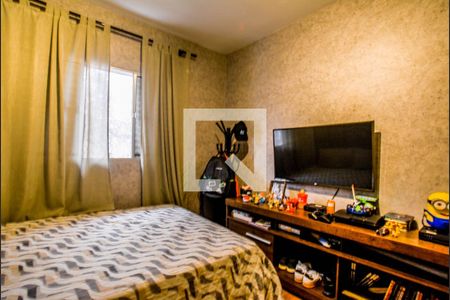 Casa à venda com 3 quartos, 218m² em Vila Linda, Santo André