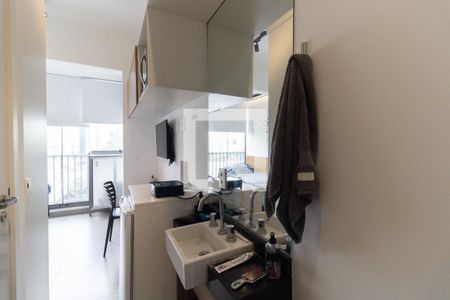 Lavabo de kitnet/studio à venda com 1 quarto, 15m² em Liberdade, São Paulo