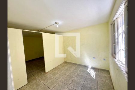 Quarto 1 de casa para alugar com 2 quartos, 50m² em Jardim Munhoz, Guarulhos