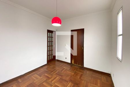Casa à venda com 3 quartos, 130m² em Paquetá, Belo Horizonte