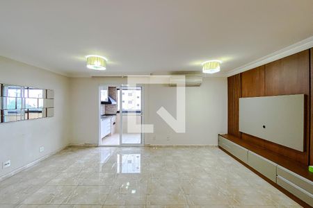 Sala de apartamento para alugar com 3 quartos, 115m² em Vila Bertioga, São Paulo