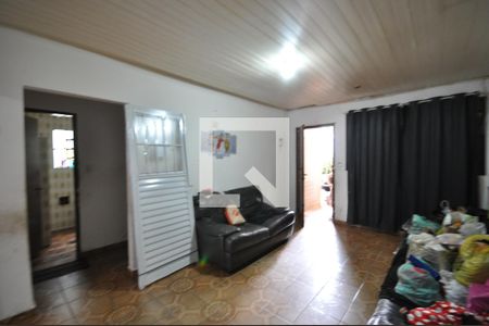 Sala de casa à venda com 6 quartos, 234m² em Vila Gustavo, São Paulo