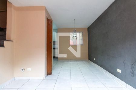 Sala de casa de condomínio para alugar com 2 quartos, 90m² em Vila Aricanduva, São Paulo