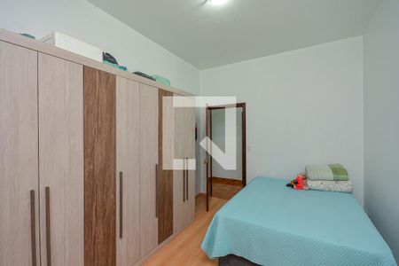 Casa à venda com 3 quartos, 240m² em Jardim Ubirajara, São Paulo