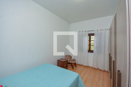 Casa à venda com 3 quartos, 240m² em Jardim Ubirajara, São Paulo