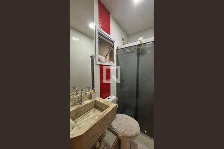 Banheiro de apartamento à venda com 2 quartos, 59m² em Utinga, Santo André