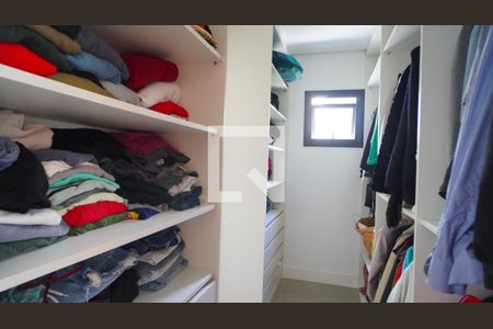 Closet da suíte 1 de casa à venda com 3 quartos, 380m² em Vila Assunção, Porto Alegre