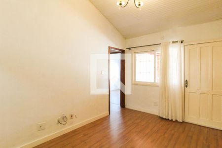 Sala de casa de condomínio à venda com 2 quartos, 80m² em Niterói, Canoas