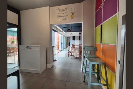 Antessala de casa para alugar com 3 quartos, 281m² em Sumaré, São Paulo