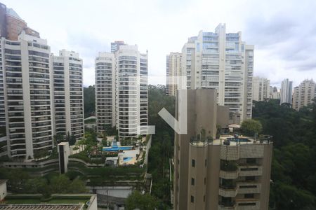 quarto 1 vista de apartamento para alugar com 2 quartos, 74m² em Panamby, São Paulo