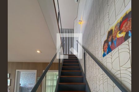 Escada de apartamento à venda com 2 quartos, 71m² em Indianópolis, São Paulo