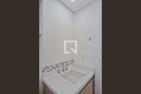 Banheiro da Suíte de apartamento para alugar com 2 quartos, 56m² em Limão, São Paulo