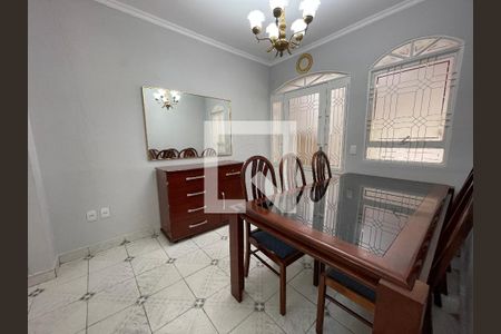 Sala de casa para alugar com 2 quartos, 200m² em Conjunto Residencial Butanta, São Paulo