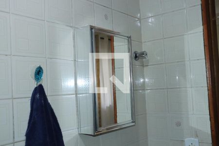 Casa para alugar com 4 quartos, 25m² em Conjunto Habitacional Jardim Sao Bento, Embu das Artes