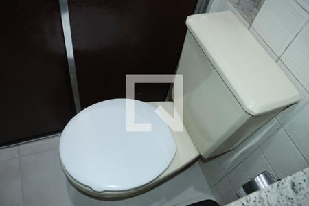 Casa para alugar com 4 quartos, 25m² em Conjunto Habitacional Jardim Sao Bento, Embu das Artes