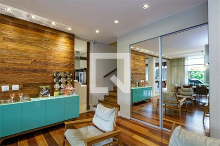 Casa à venda com 4 quartos, 474m² em Jardim Cordeiro, São Paulo