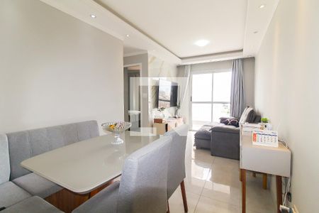 Sala de apartamento para alugar com 2 quartos, 50m² em Vila Carmosina, São Paulo