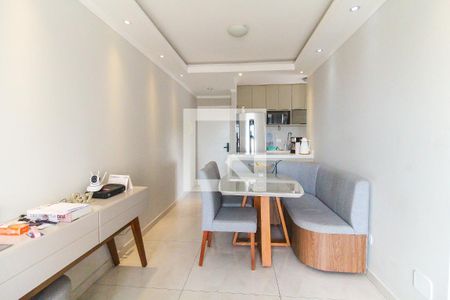 Sala de apartamento para alugar com 2 quartos, 50m² em Vila Carmosina, São Paulo