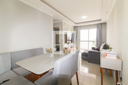 Sala de apartamento para alugar com 2 quartos, 50m² em Vila Carmosina, São Paulo