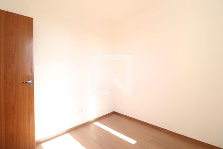 Quarto 1 de apartamento para alugar com 2 quartos, 53m² em Shopping Park, Uberlândia