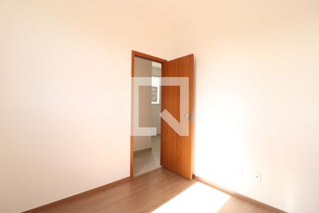 Quarto 1 de apartamento para alugar com 2 quartos, 53m² em Shopping Park, Uberlândia