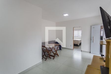 Sala de casa para alugar com 2 quartos, 230m² em Nova Vista, Belo Horizonte