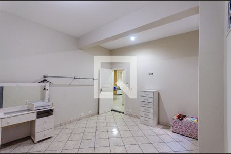 Suíte 1 de casa para alugar com 3 quartos, 120m² em Vila Santa Edwiges, São Paulo