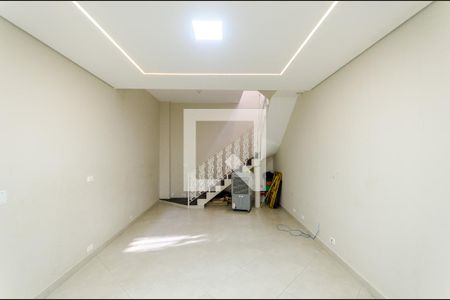 Sala de casa para alugar com 3 quartos, 120m² em Vila Santa Edwiges, São Paulo