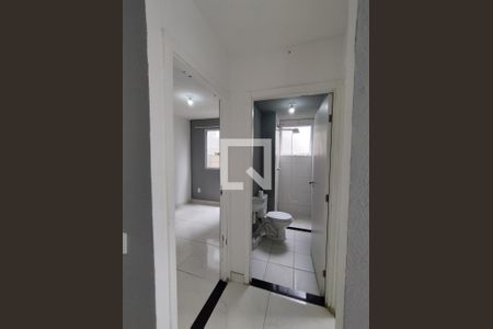 Corredor  de apartamento para alugar com 2 quartos, 42m² em Jardim Sao Saverio, São Paulo