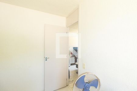 Quarto 1 de apartamento para alugar com 2 quartos, 41m² em Santa Cruz, Rio de Janeiro