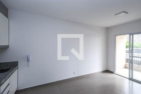 Sala e Cozinha de kitnet/studio para alugar com 1 quarto, 33m² em Vila Nair, São Paulo