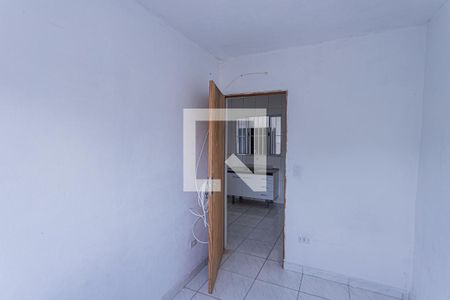 Quarto 1 de casa para alugar com 2 quartos, 35m² em Jardim Maristela, São Paulo