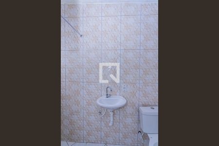 Banheiro de casa para alugar com 2 quartos, 35m² em Jardim Maristela, São Paulo