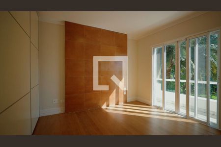 Casa à venda com 4 quartos, 400m² em Alphaville Conde II, Barueri