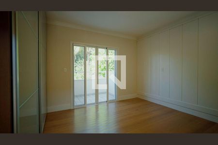 Casa à venda com 4 quartos, 400m² em Alphaville Conde II, Barueri