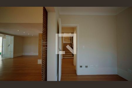 Casa à venda com 4 quartos, 400m² em Alphaville Conde II, Barueri