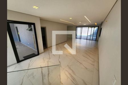 Casa à venda com 4 quartos, 350m² em Alphaville, Santana de Parnaíba
